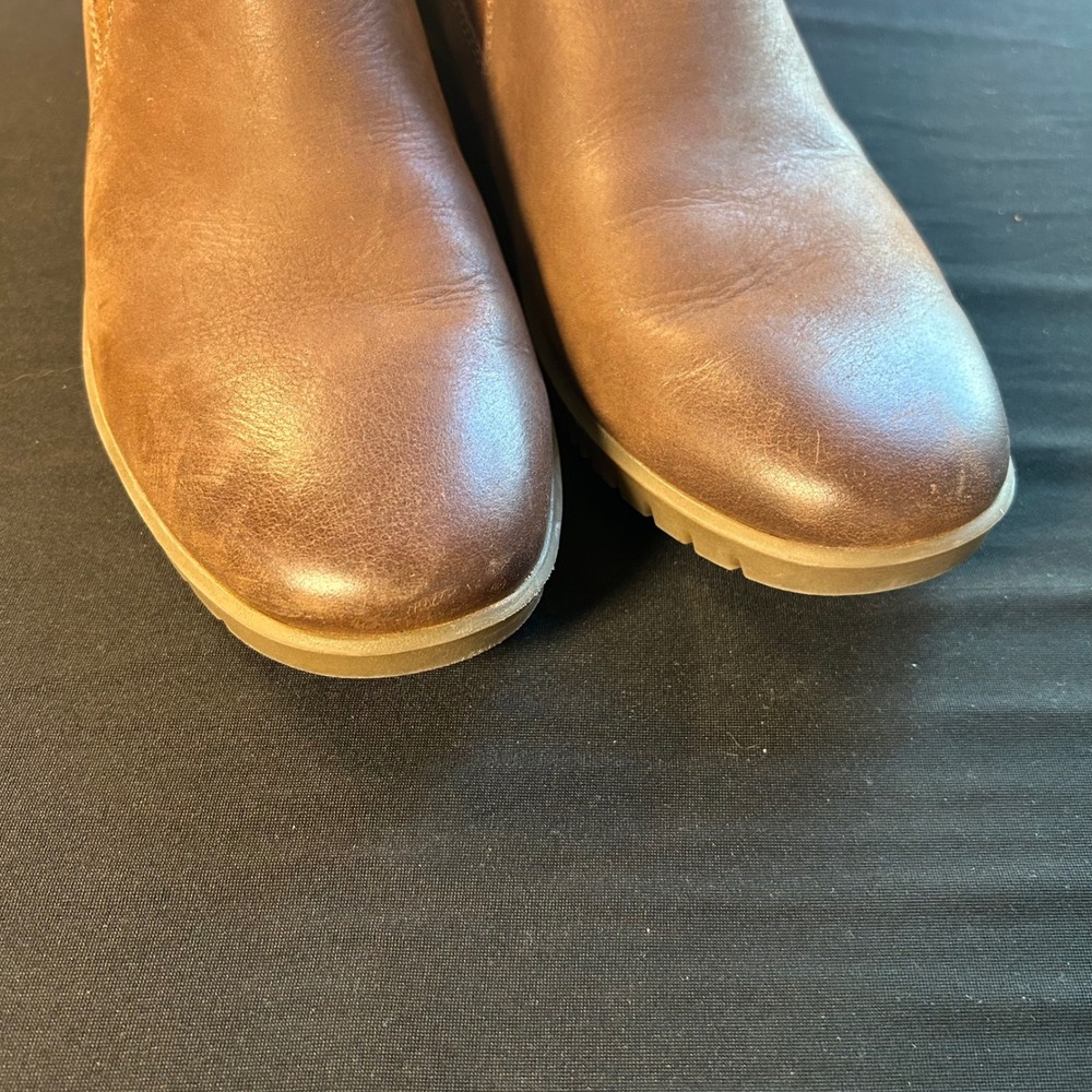 dansko louisa Chelsea low short ankle boots booties brown leather EU 39 US 8.5 - Picture 7 of 9